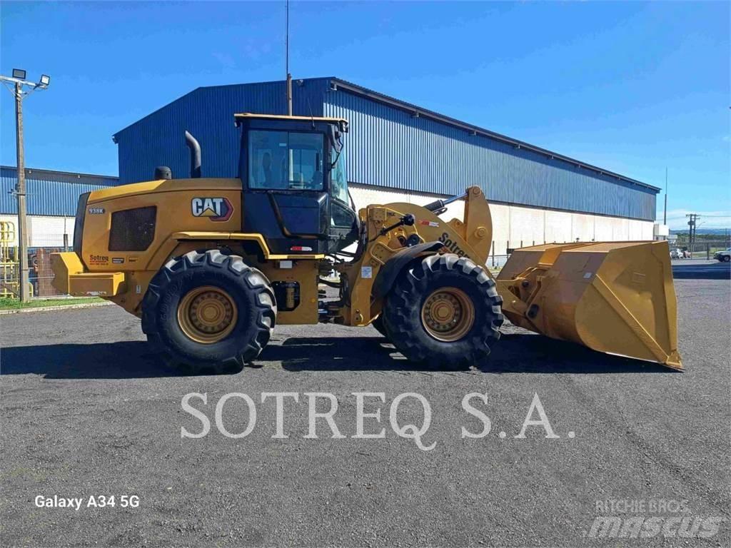 CAT 938K Iekrāvēji uz riteņiem