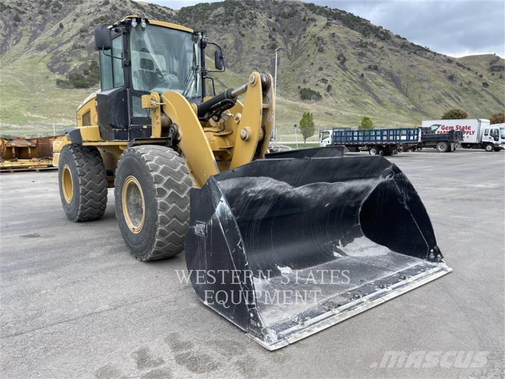 CAT 938K Iekrāvēji uz riteņiem