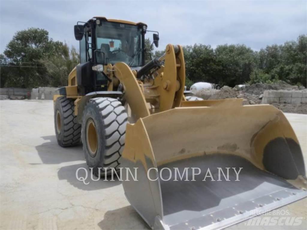 CAT 938M Iekrāvēji uz riteņiem