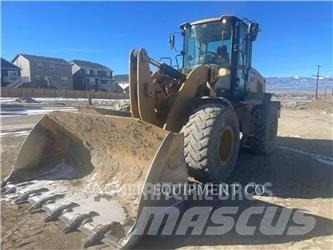 CAT 938M Iekrāvēji uz riteņiem