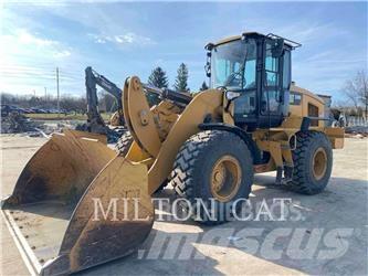 CAT 938M Iekrāvēji uz riteņiem