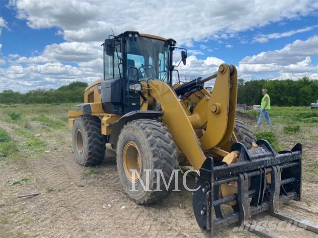CAT 938M Iekrāvēji uz riteņiem