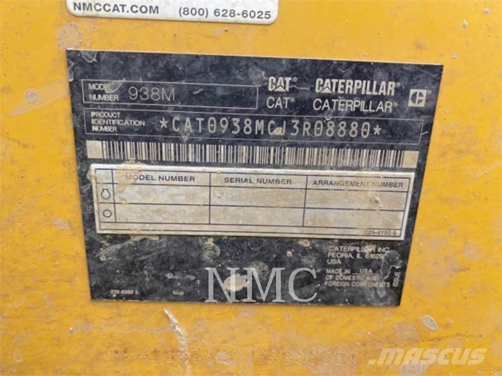 CAT 938M Iekrāvēji uz riteņiem