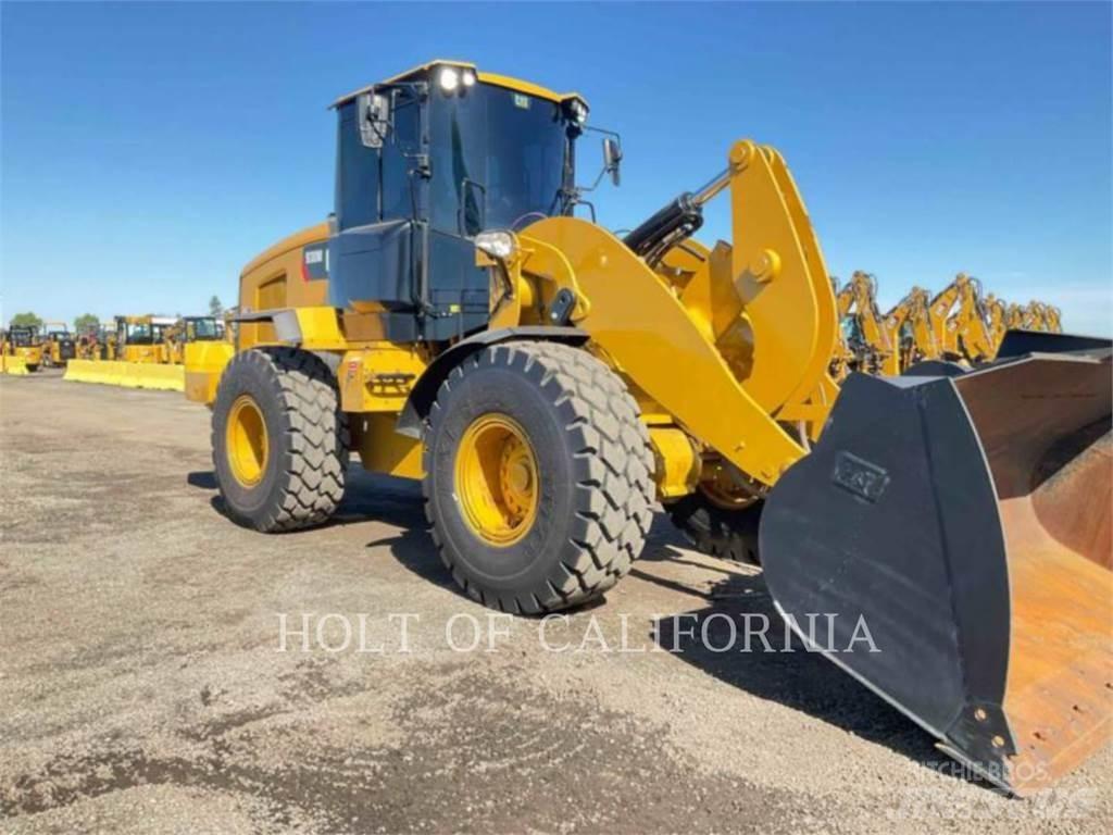 CAT 938M Iekrāvēji uz riteņiem