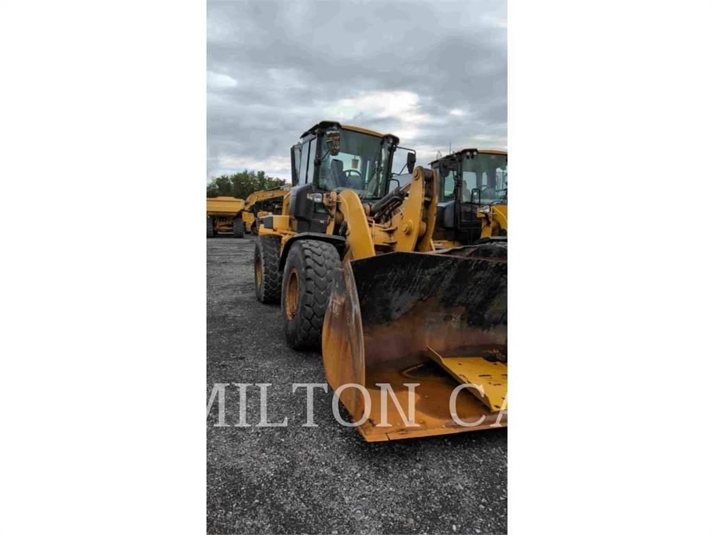 CAT 938M Iekrāvēji uz riteņiem