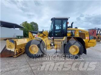 CAT 938M Iekrāvēji uz riteņiem