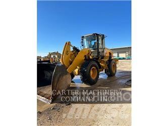 CAT 938M Iekrāvēji uz riteņiem