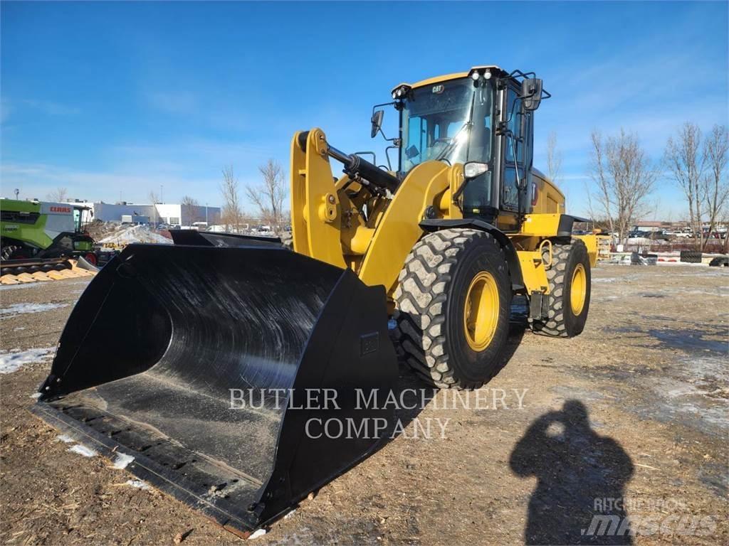 CAT 938M Iekrāvēji uz riteņiem