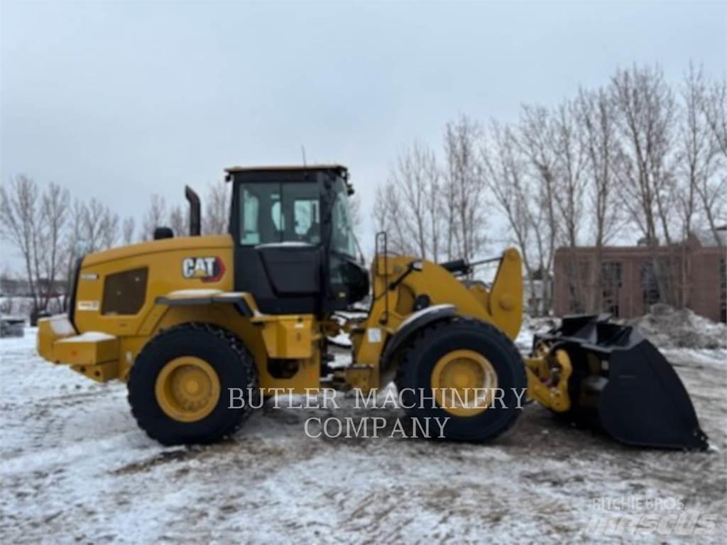 CAT 938M Iekrāvēji uz riteņiem