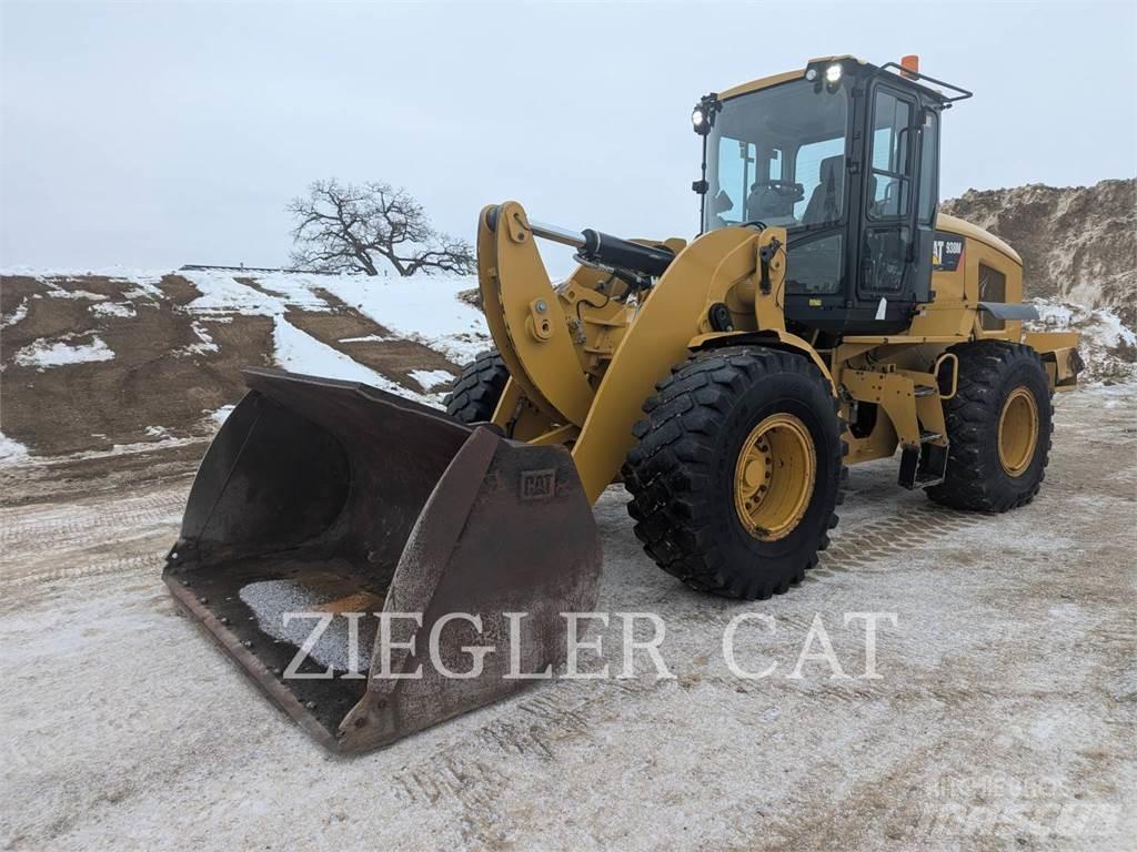 CAT 938M Iekrāvēji uz riteņiem