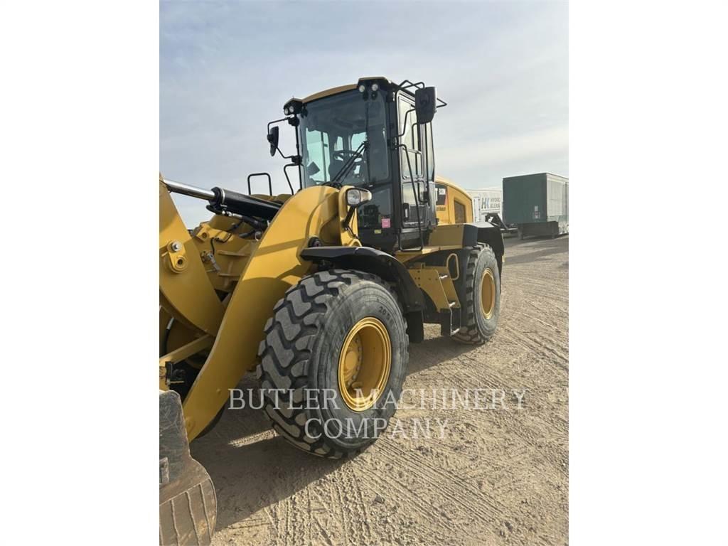 CAT 938M Iekrāvēji uz riteņiem