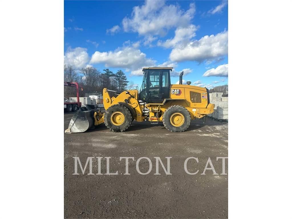 CAT 938M Iekrāvēji uz riteņiem