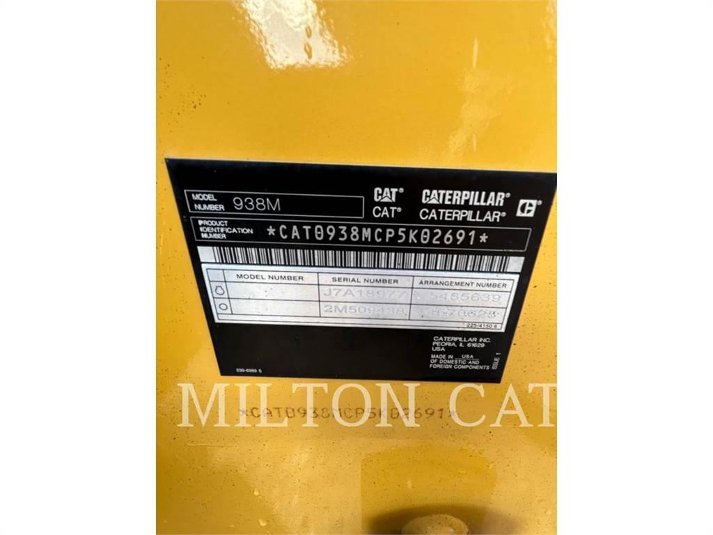 CAT 938M Iekrāvēji uz riteņiem