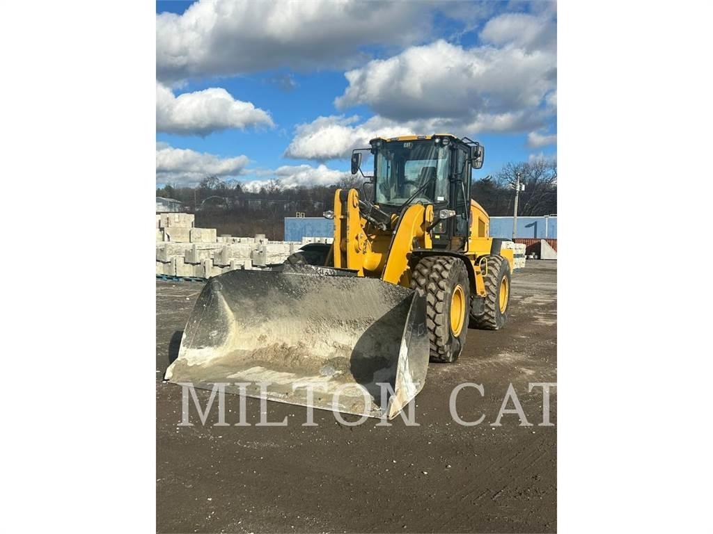 CAT 938M Iekrāvēji uz riteņiem