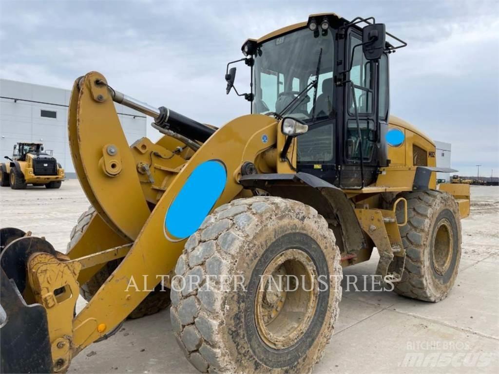 CAT 938M Iekrāvēji uz riteņiem