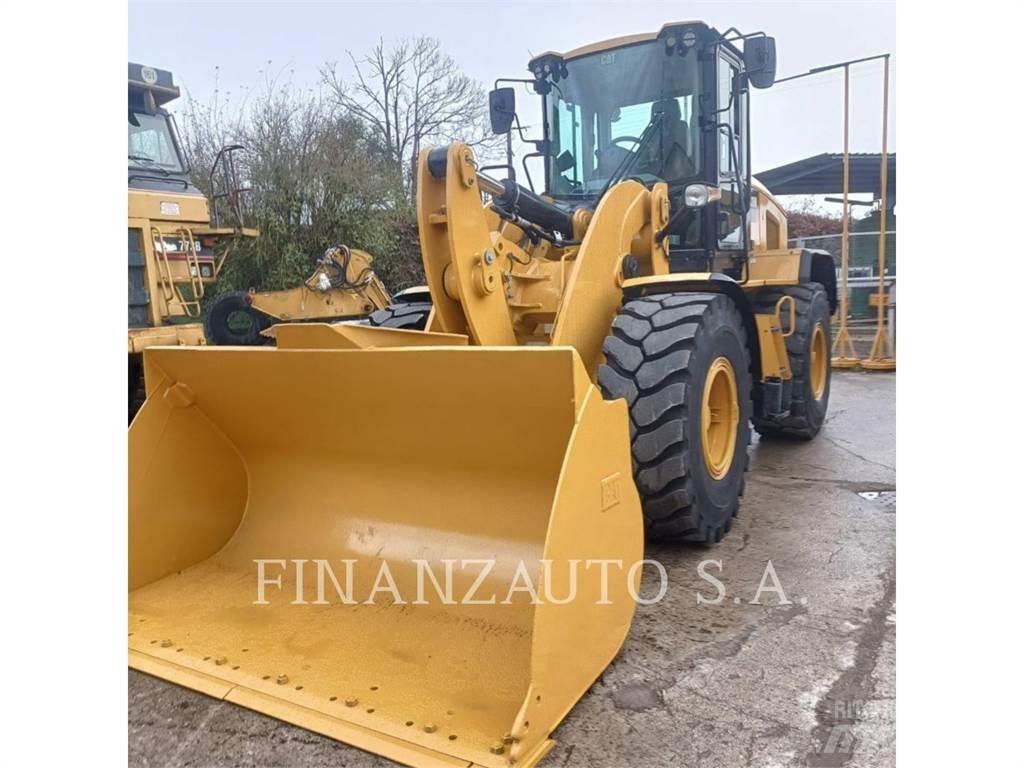 CAT 938M Iekrāvēji uz riteņiem