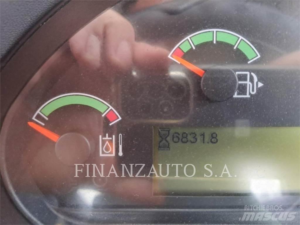 CAT 938M Iekrāvēji uz riteņiem