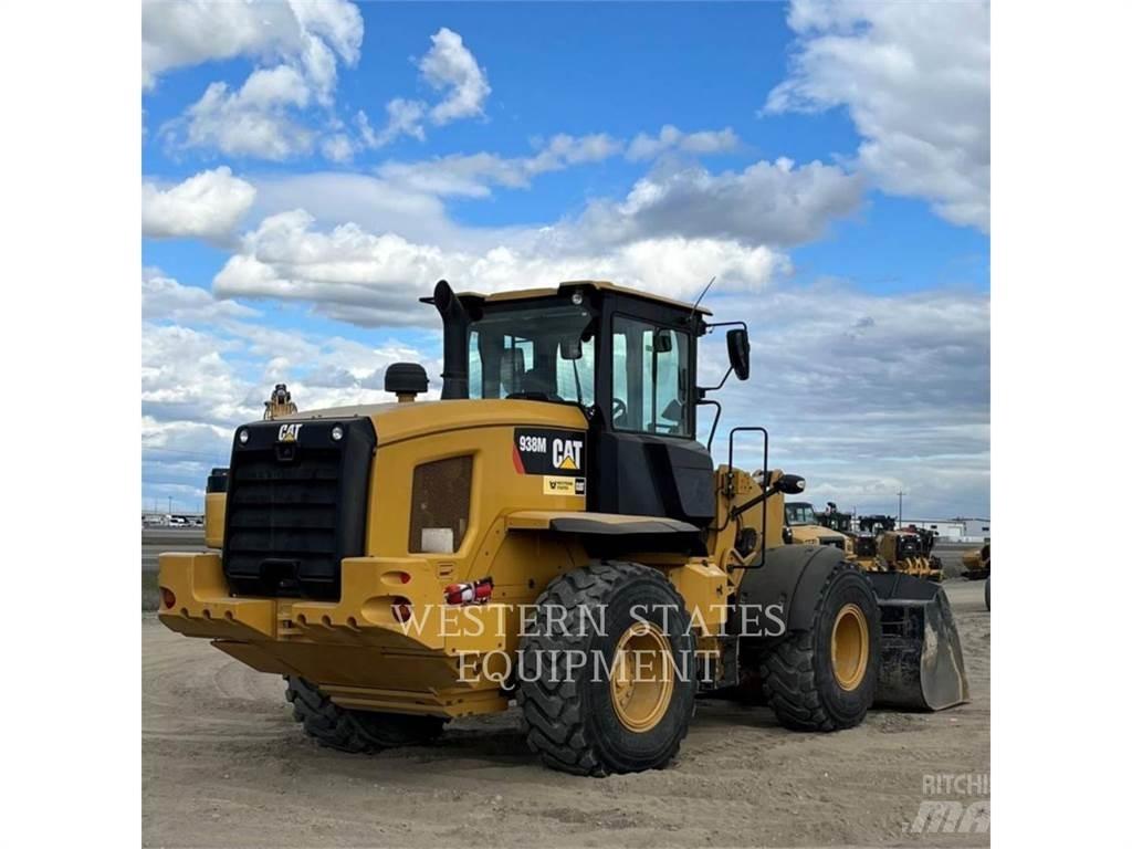 CAT 938M Iekrāvēji uz riteņiem