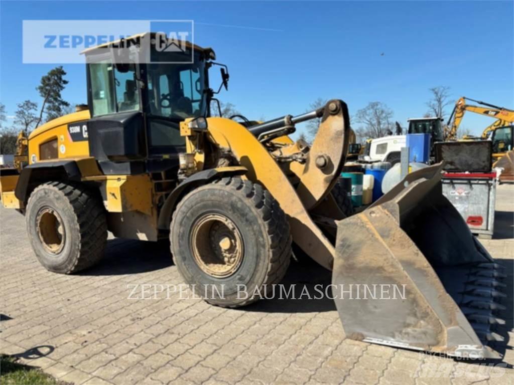 CAT 938M Iekrāvēji uz riteņiem