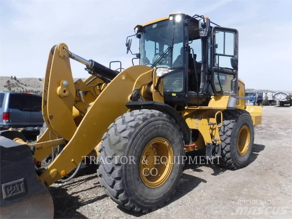CAT 938M Iekrāvēji uz riteņiem