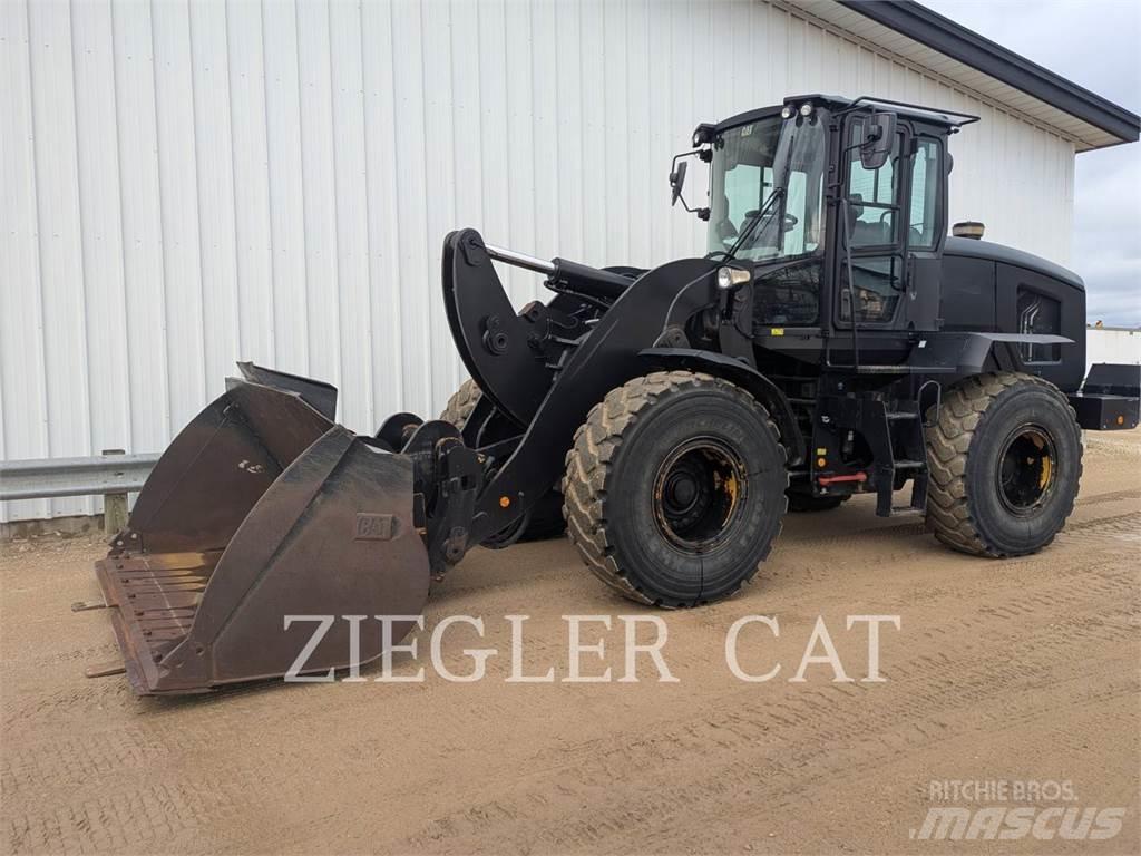 CAT 938M Iekrāvēji uz riteņiem