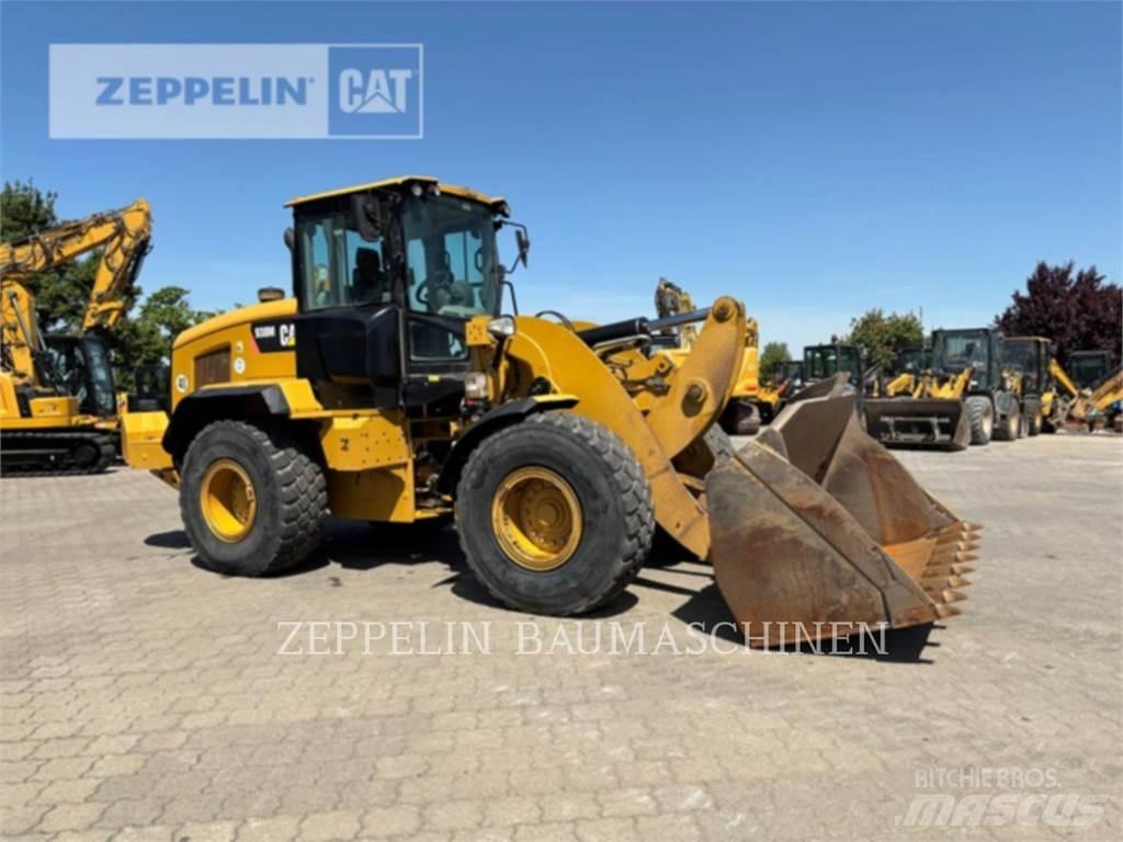 CAT 938M Iekrāvēji uz riteņiem