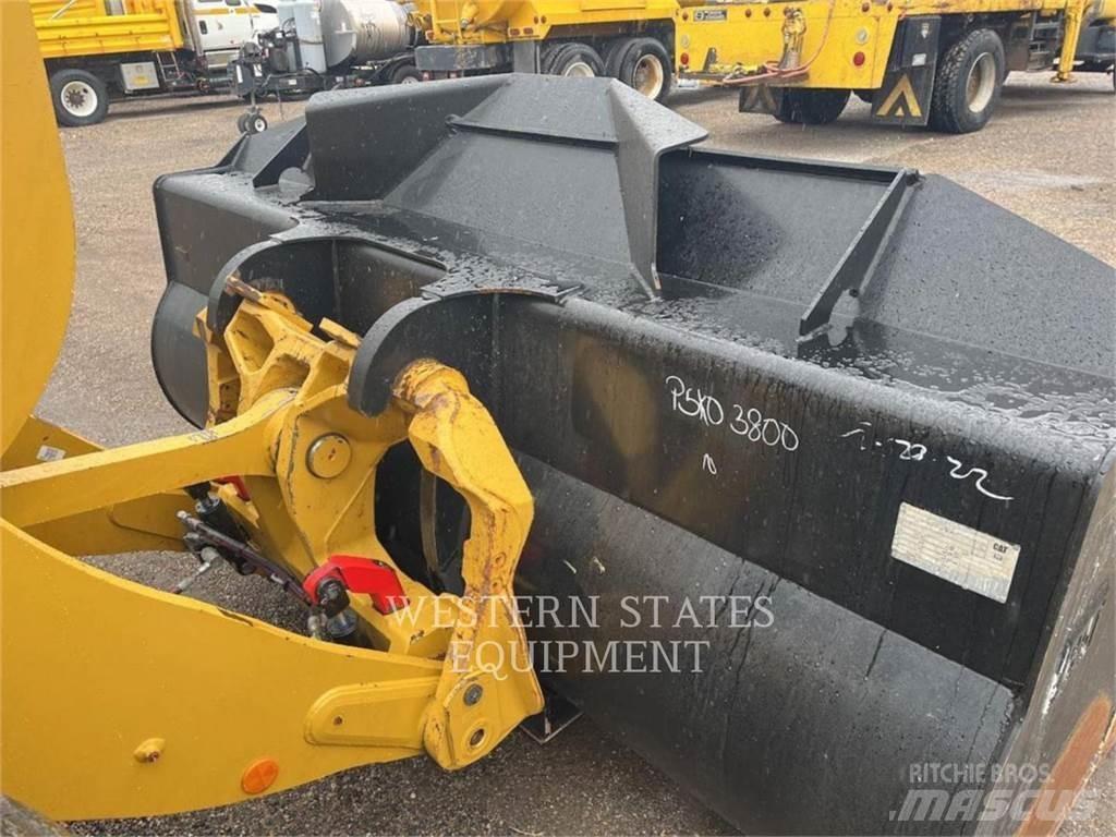 CAT 938M Iekrāvēji uz riteņiem