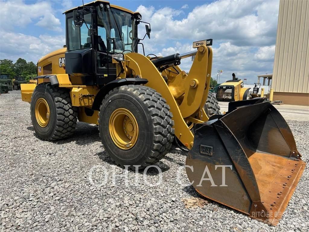 CAT 938M Iekrāvēji uz riteņiem