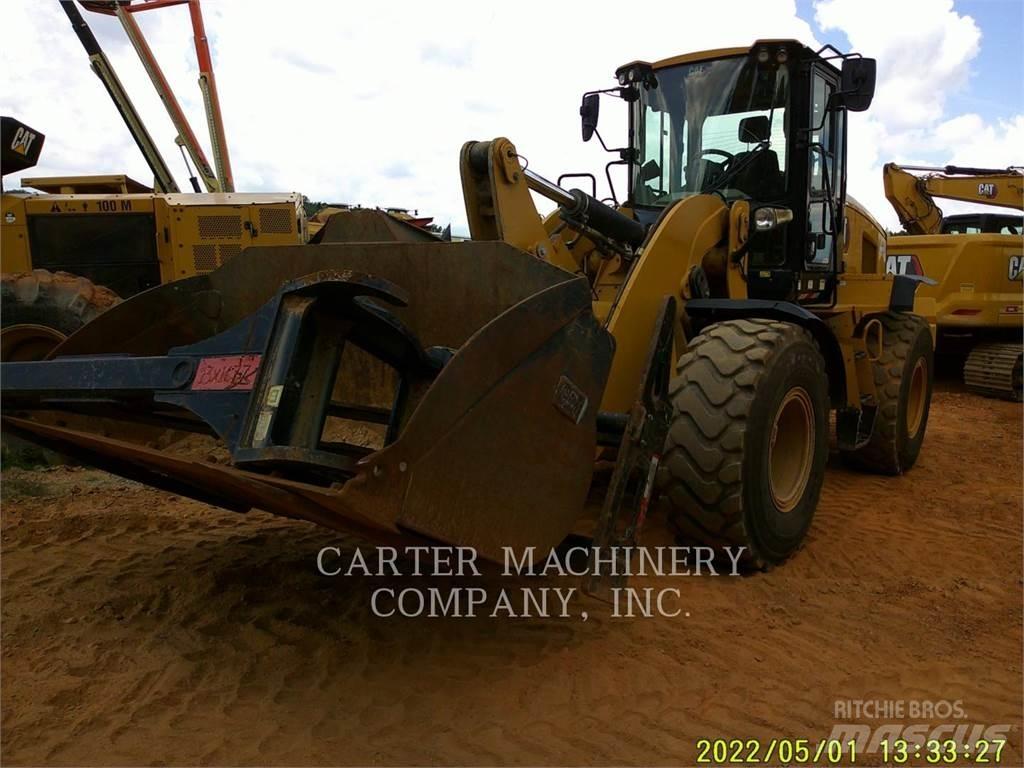 CAT 938M Iekrāvēji uz riteņiem