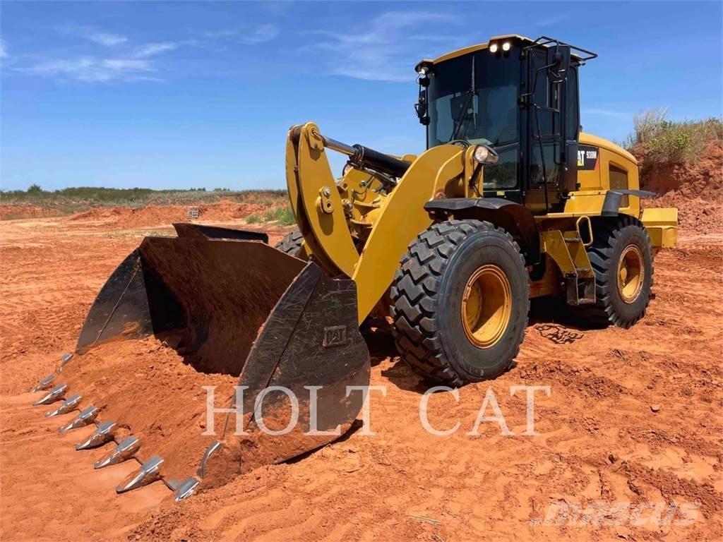 CAT 938M Iekrāvēji uz riteņiem