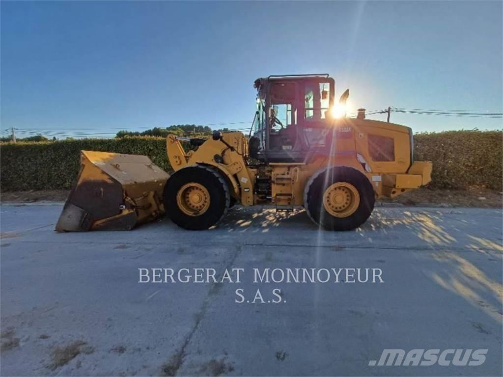CAT 938M Iekrāvēji uz riteņiem
