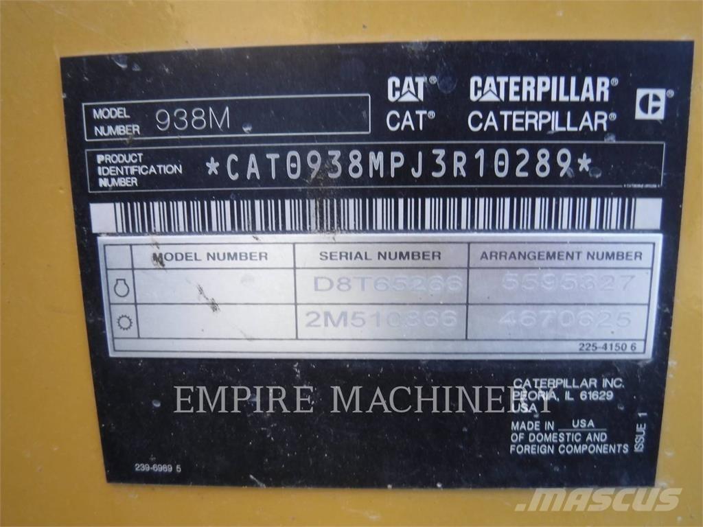 CAT 938M Iekrāvēji uz riteņiem