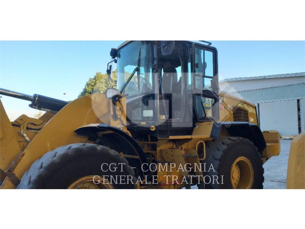 CAT 938M Iekrāvēji uz riteņiem