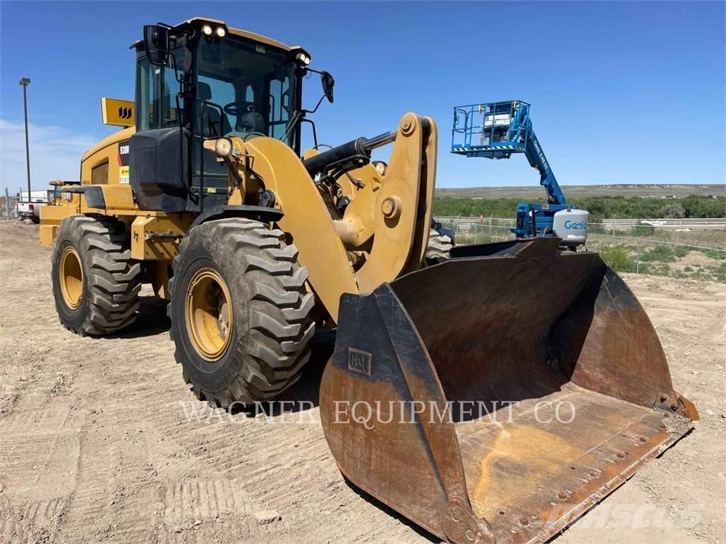 CAT 938M FC Iekrāvēji uz riteņiem
