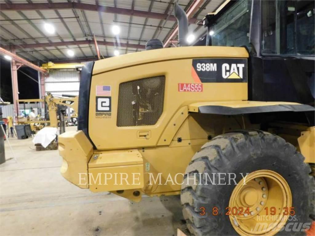 CAT 938M FC Iekrāvēji uz riteņiem
