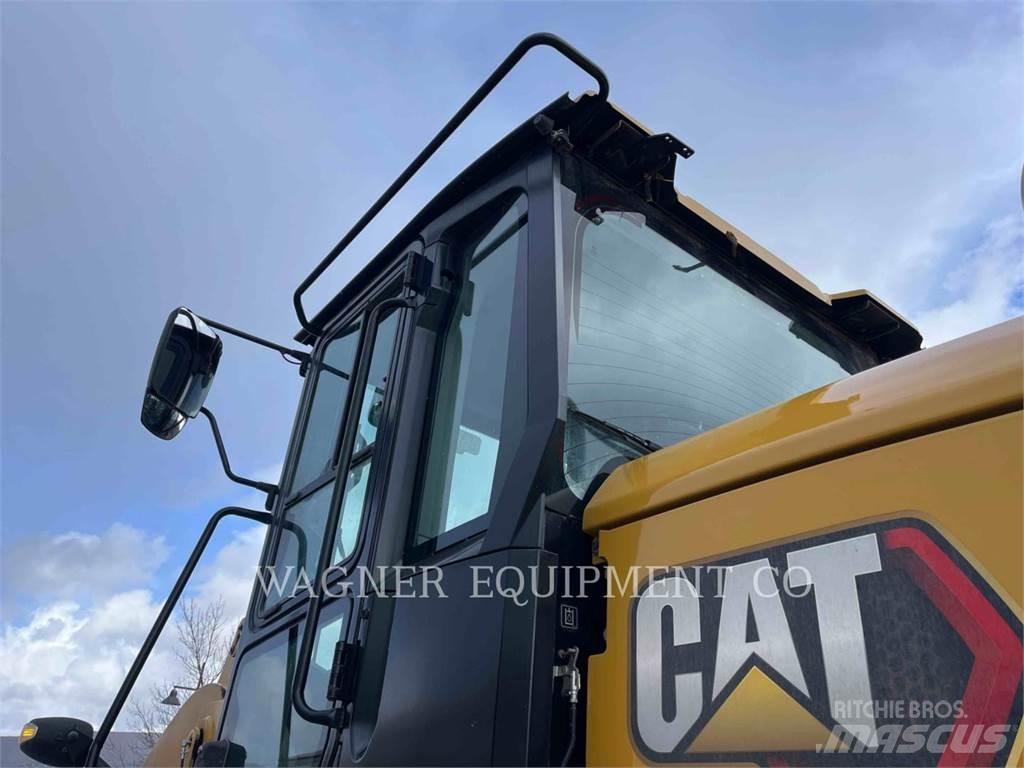 CAT 938M FC Iekrāvēji uz riteņiem