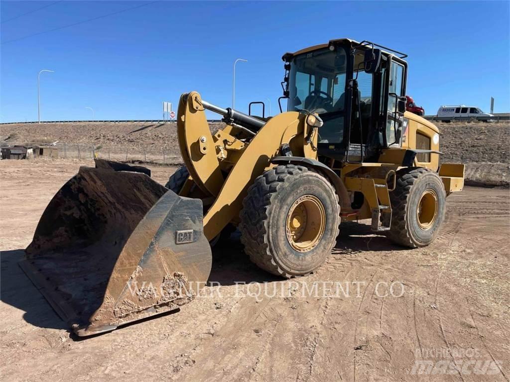 CAT 938M FC Iekrāvēji uz riteņiem