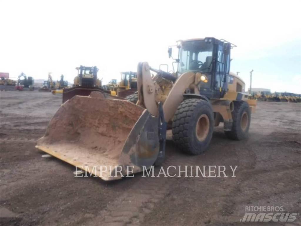 CAT 938M FC Iekrāvēji uz riteņiem