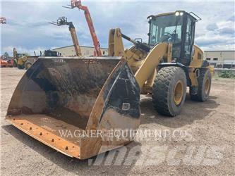 CAT 938M HL Iekrāvēji uz riteņiem