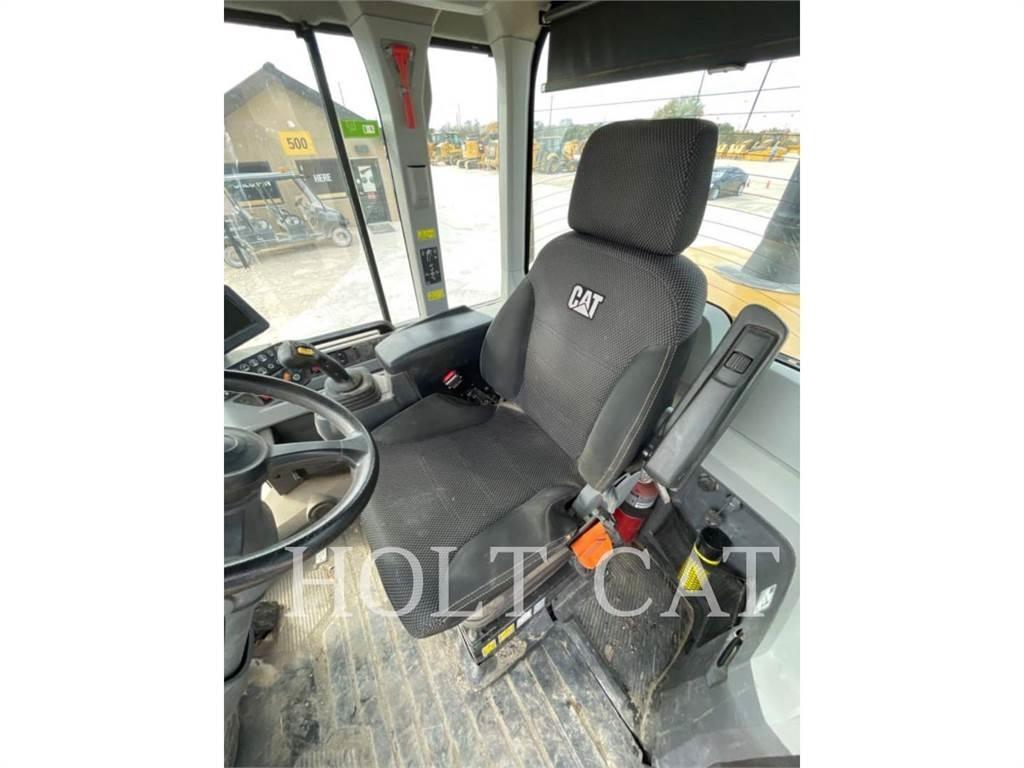 CAT 938M ISO Iekrāvēji uz riteņiem