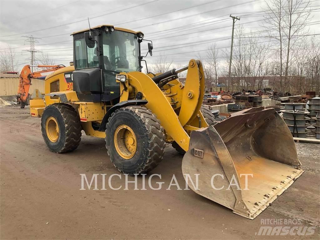 CAT 938M LSRQ Iekrāvēji uz riteņiem