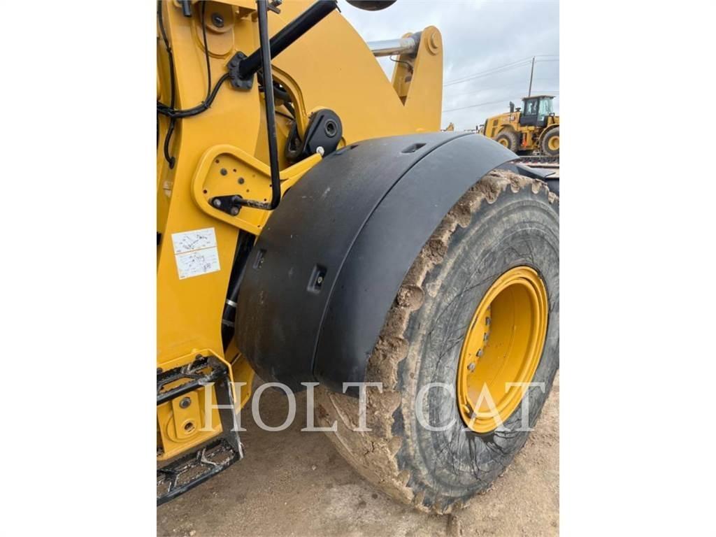 CAT 938M QC Iekrāvēji uz riteņiem