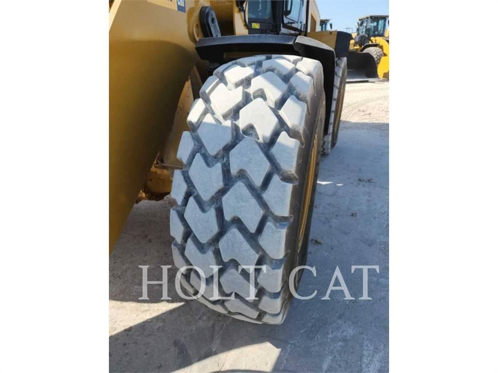 CAT 938M QC Iekrāvēji uz riteņiem