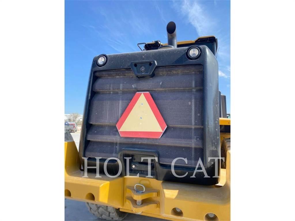CAT 938M QC Iekrāvēji uz riteņiem
