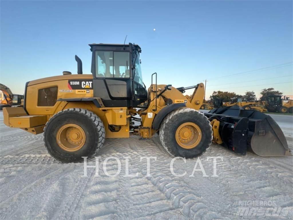 CAT 938M QC Iekrāvēji uz riteņiem