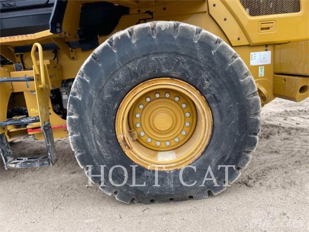 CAT 938M QC Iekrāvēji uz riteņiem