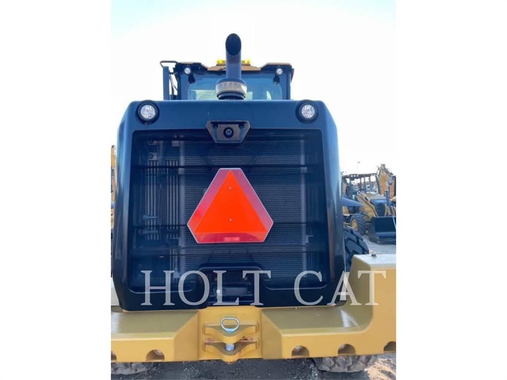 CAT 938M QC Iekrāvēji uz riteņiem