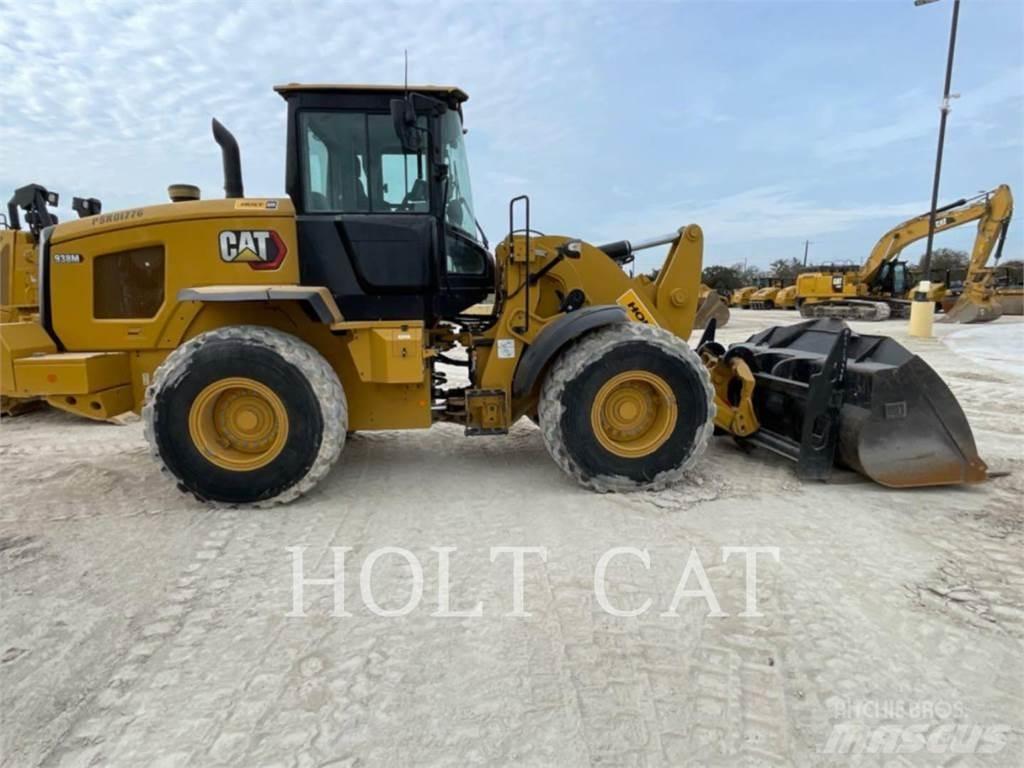 CAT 938M QC Iekrāvēji uz riteņiem