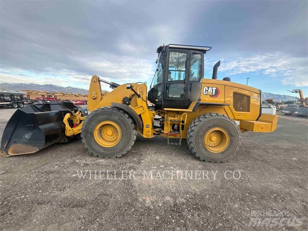 CAT 938M QC Iekrāvēji uz riteņiem