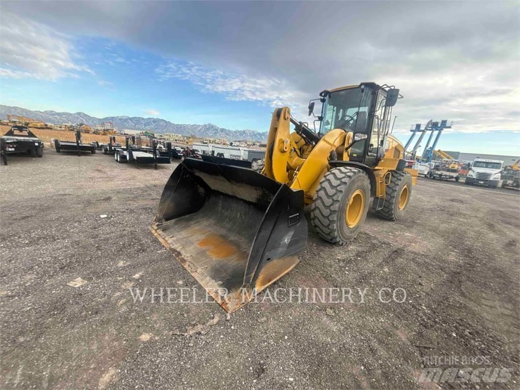 CAT 938M QC Iekrāvēji uz riteņiem